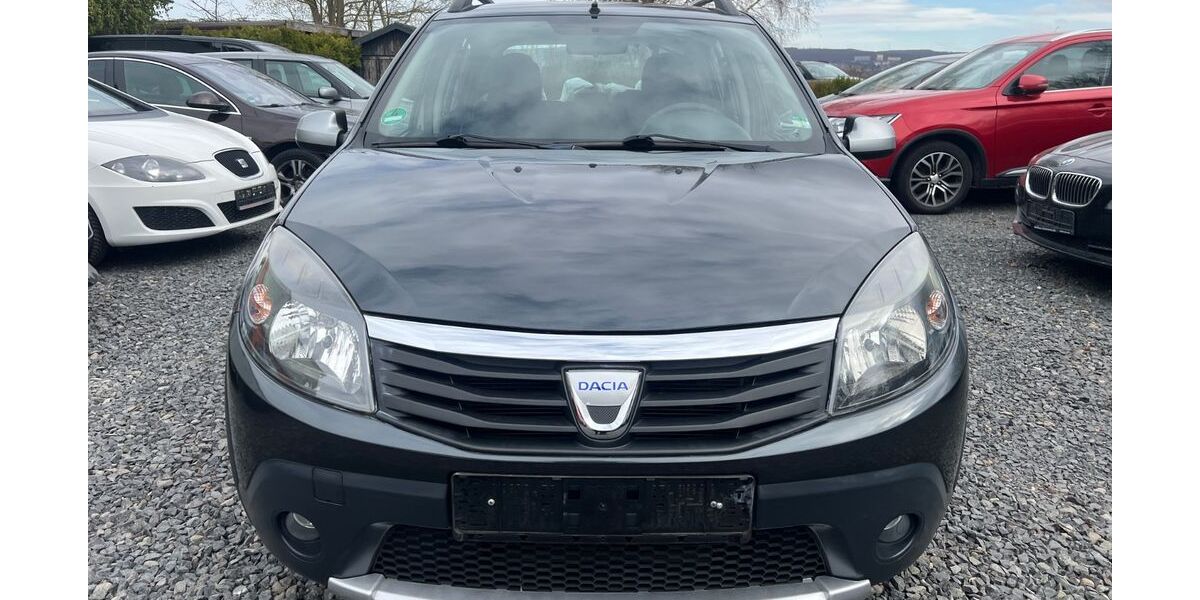 Dacia Sandero 115.000 km 3.200 &euro; Rosdorf 37124