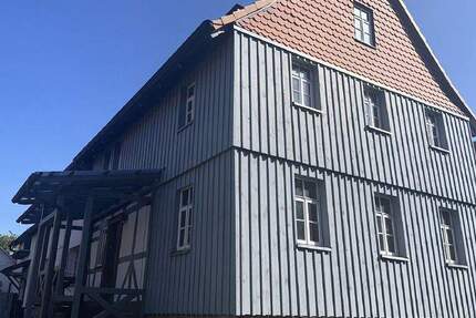 Haus Friedland Lichtenhagen - 8 Zimmer, 222 m&sup2;, 235.000&euro; | Angebot:25313840