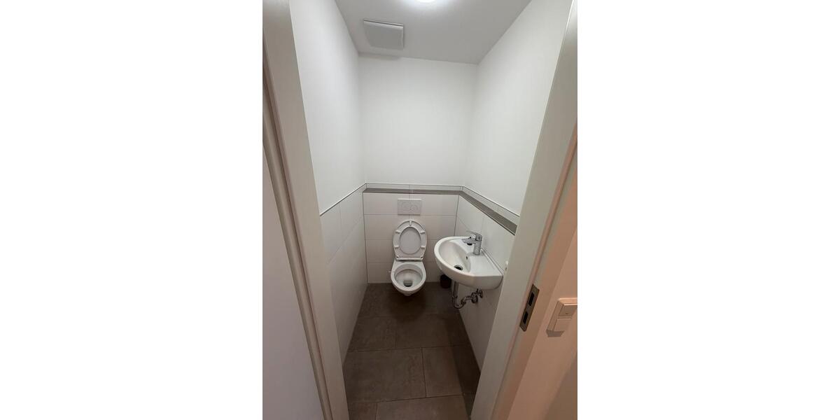 sanierte helle 4 Zimmer Wohnung 4 zimmer