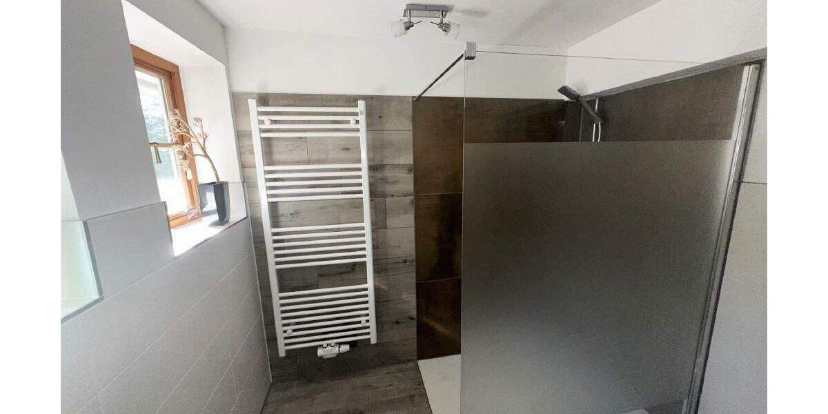 Mehrfamilienhaus, Wohnhaus Friedland Lichtenhagen - 8 Zimmer, 222 m&sup2;, 235.000&euro; | Angebot:25670416