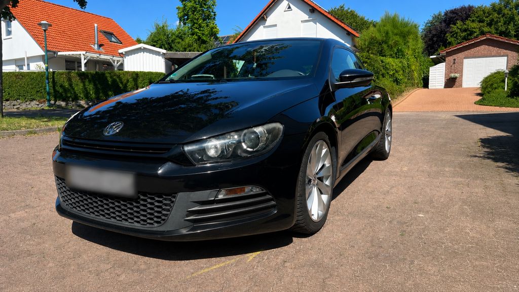 VW Scirocco 218.000 km 4.900 &euro; Hohes Feld 31787