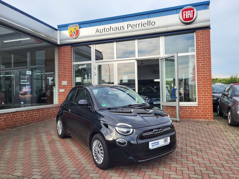 Fiat 500e 11.102 km 25.990 € Göttingen 37077
