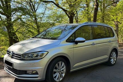 VW Touran 145.250 km 15.990 &euro; Uslar 37170