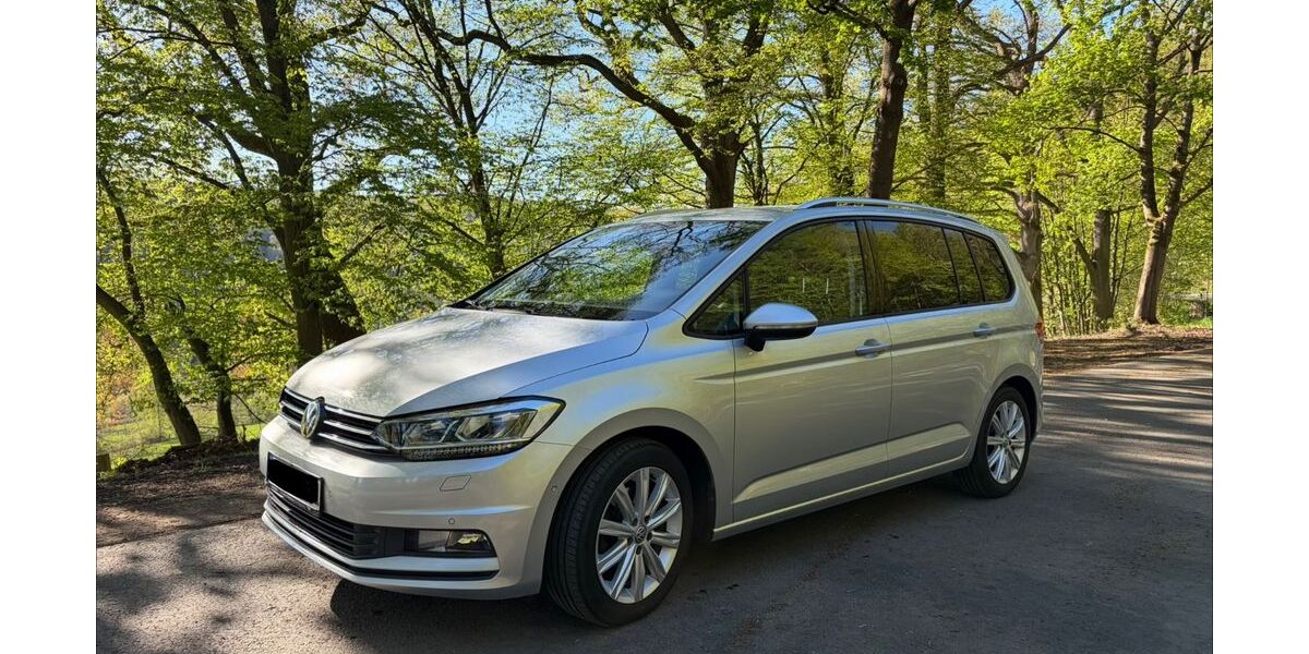 VW Touran 145.250 km 15.990 &euro; Uslar 37170