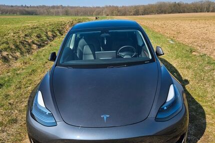 Tesla Model 3 29.122 km 27.690 &euro; Hann. Münden 34346