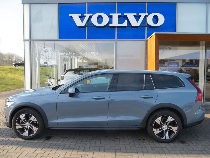 V60 Cross Country