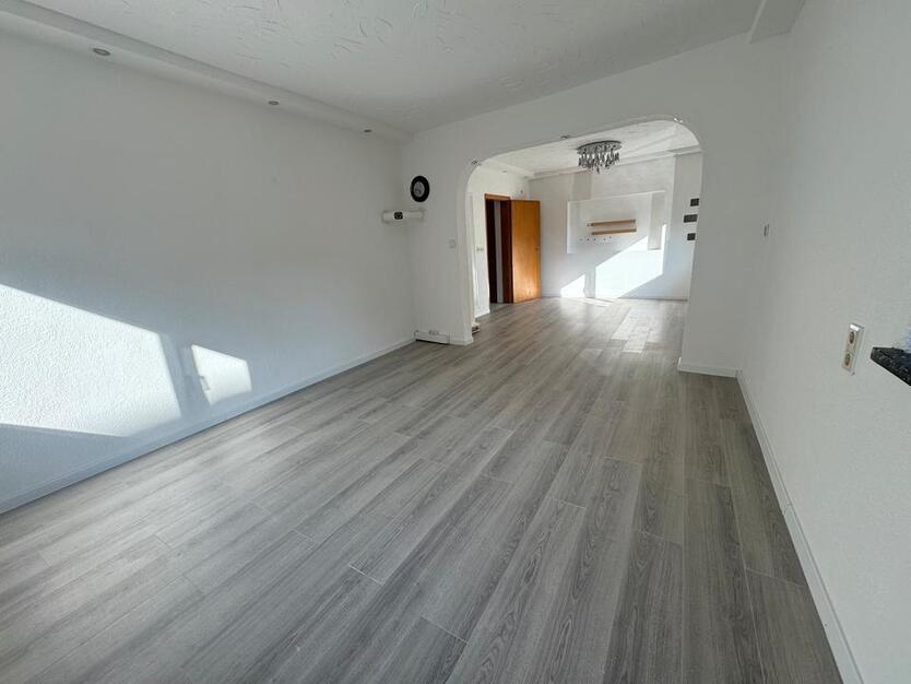 Vermiete Frisch Renoviertes Haus in Rhumspringe