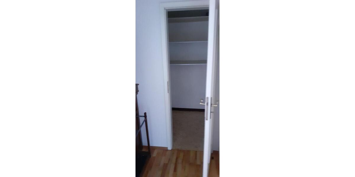 Etagenwohnung Uslar - 2 Zimmer, 69 m&sup2;, 69.500&euro; | Angebot:24614035