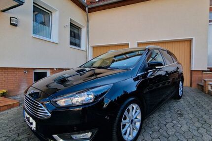 Ford Focus 65.490 km 9.600 &euro; Bovenden 37120