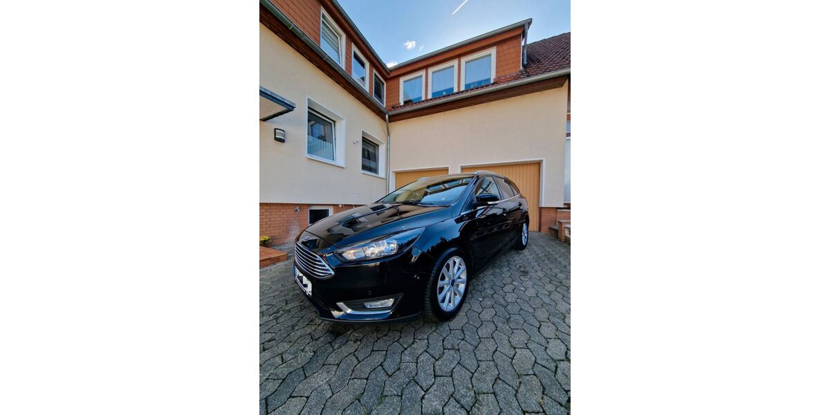 Ford Focus 65.490 km 9.600 &euro; Bovenden 37120