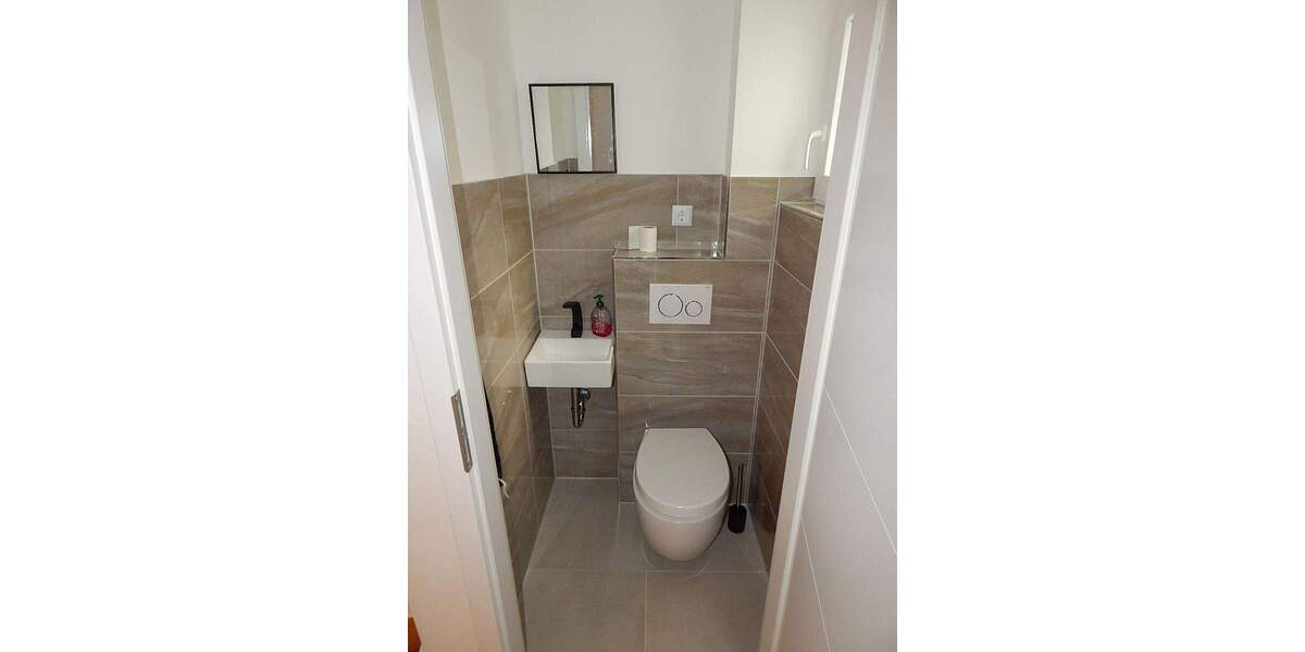 Reihenmittelhaus Göttingen Grone - 6 Zimmer, 112 m&sup2;, 1.600&euro; | Angebot:25684409