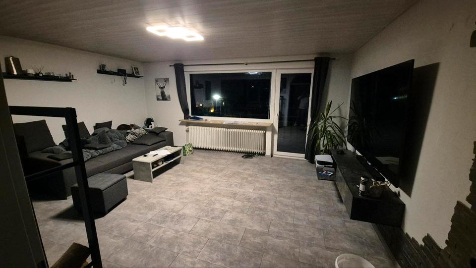 Schönes großes 2 Familienhaus in Reyershausen zu verkaufen zimmer