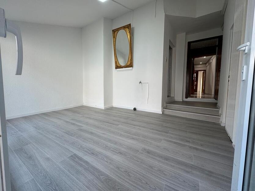 Vermiete Frisch Renoviertes Haus in Rhumspringe