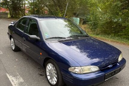 Ford Mondeo 106.000 km 3.190 &euro; Erbsen 37139