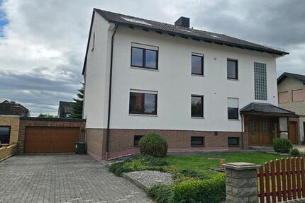 Großzügige 3-Zimmer-Wohnung, Küche, Bad, Balkon, Treppenlift