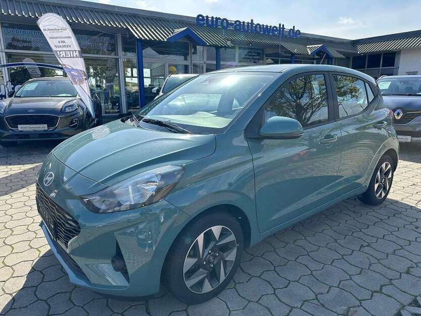 i10