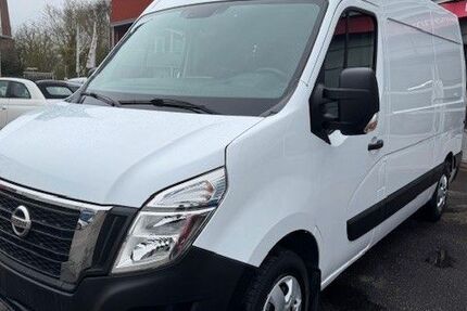 Nissan NV400
