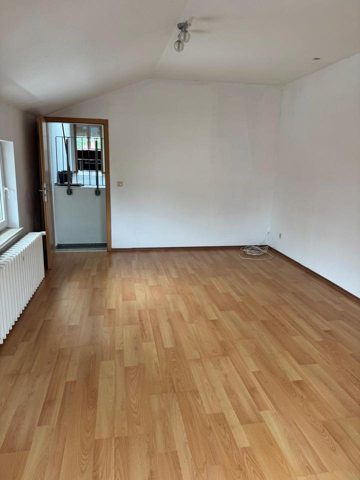 3 Raum Wohnung in 99974 Mühlhausen Zentrum zu vermieten
