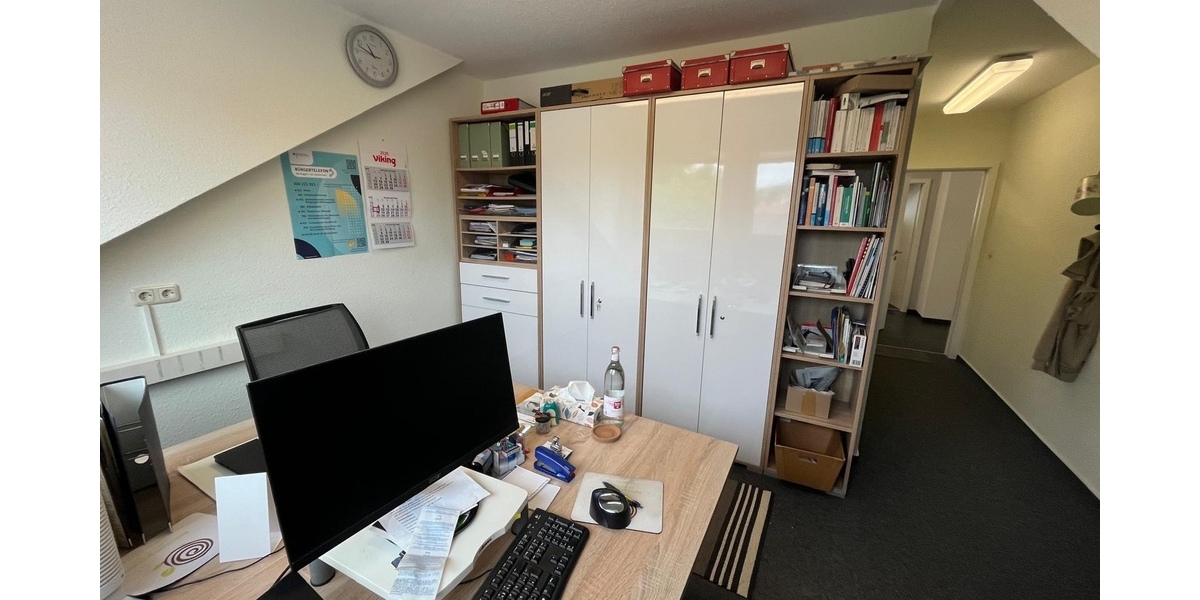 Kleine(s) Büro / Praxis in einem Wohn- und Geschäftshaus zu vermieten - Gewerbeobjekt Witzenhausen | Angebot:26924275