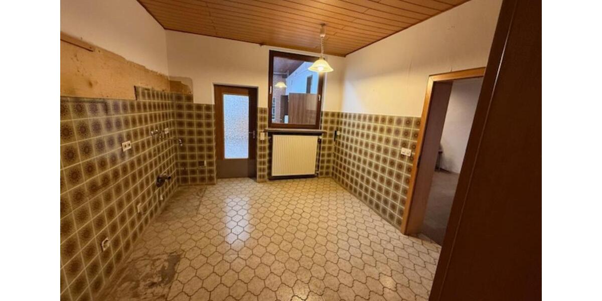 Einfamilienhaus Duderstadt - 10 Zimmer, 206 m&sup2;, 1.250&euro; | Angebot:24456022