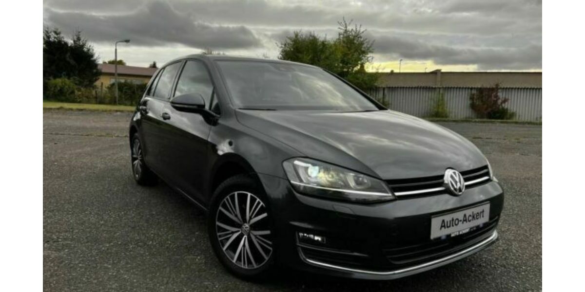 VW Golf 136.000 km 12.800 &euro; Uder 37318