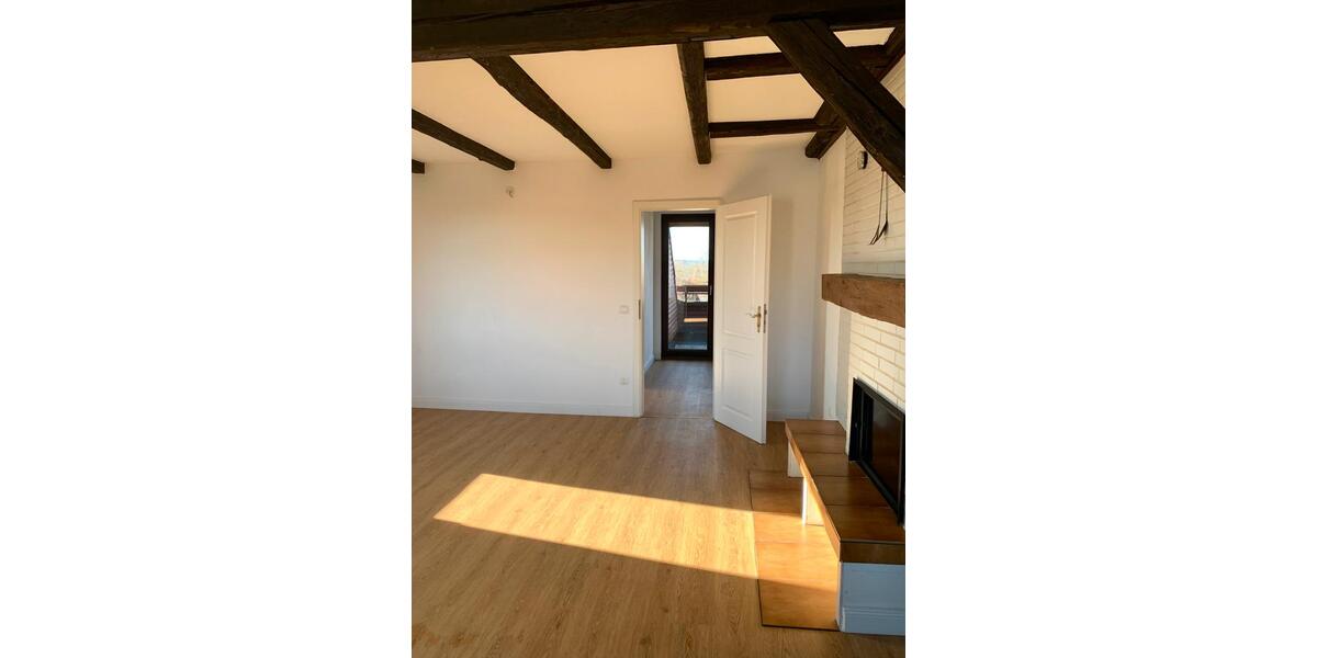 Dachgeschoßwohnung Göttingen Oststadt - 2.5 Zimmer, 105 m&sup2;, 1.200&euro; | Angebot:25455585