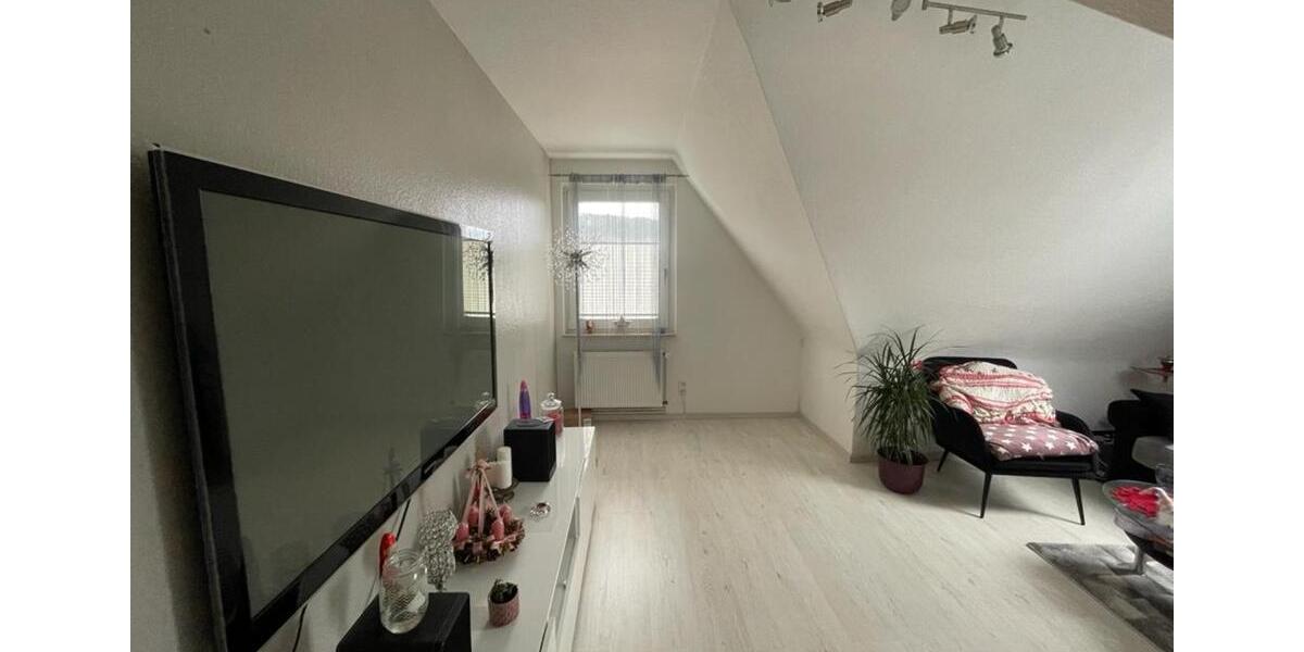 Dachgeschosswohnung - zentral in Hardegsen 3 zimmer