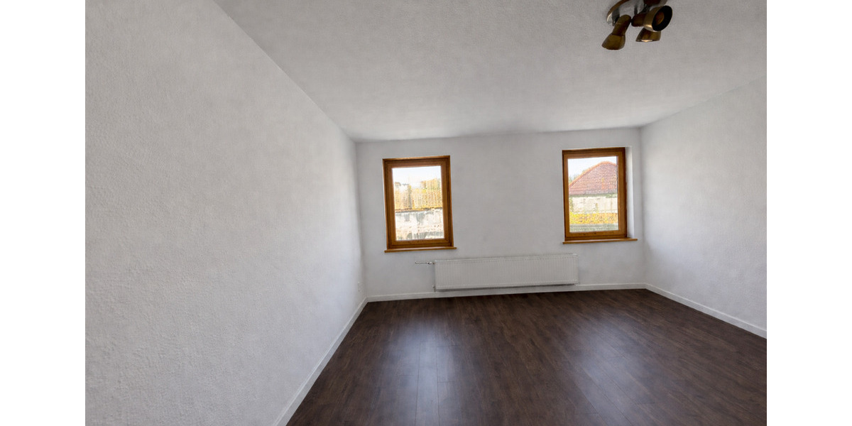 Etagenwohnung Dransfeld - 4 Zimmer, 103 m&sup2;, 850&euro; | Angebot:25479592