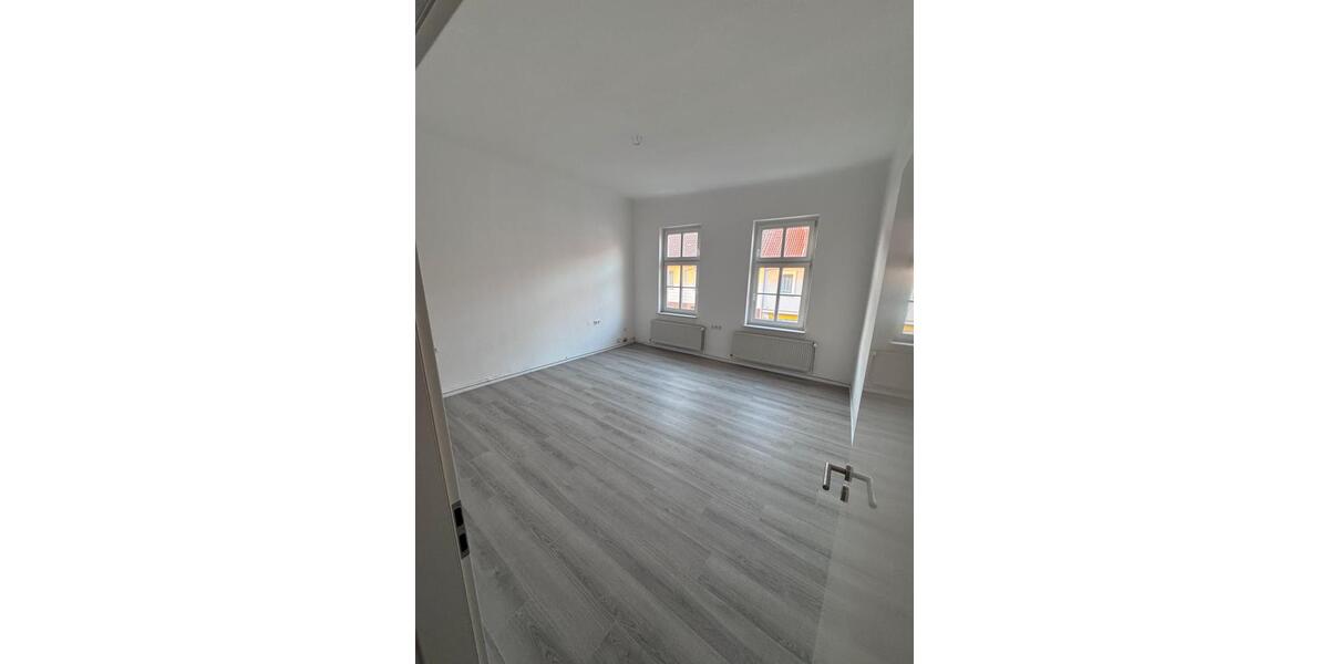 Etagenwohnung Dransfeld - 4 Zimmer, 132 m&sup2;, 1.050&euro; | Angebot:25636368