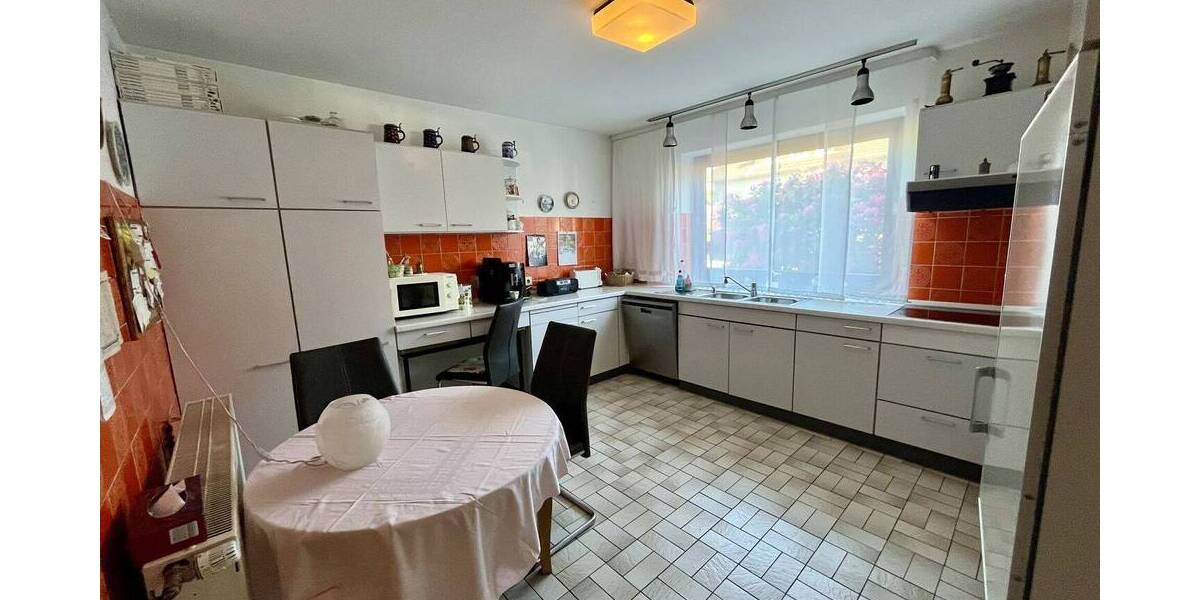 Einfamilienhaus Uslar - 9 Zimmer, 276 m&sup2;, 320.000&euro; | Angebot:26912928