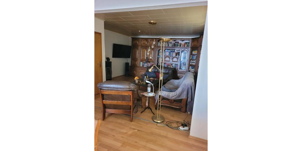Einfamilienhaus Wesertal - 8 Zimmer, 220 m&sup2;, 185.000&euro; | Angebot:26023084