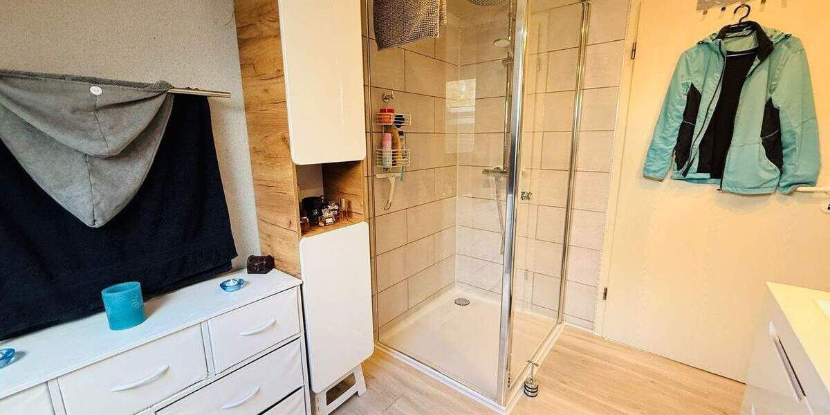 Etagenwohnung Northeim Hillerse - 3 Zimmer, 78 m&sup2;, 180.000&euro; | Angebot:25706585