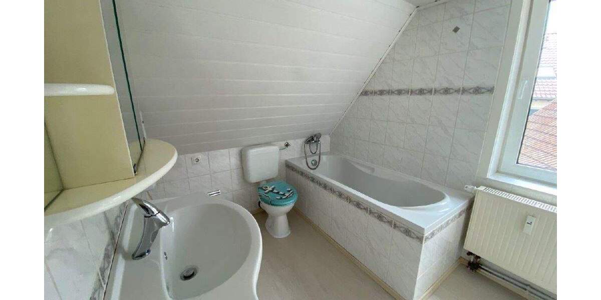 Doppelhaushälfte Göttingen Elliehausen - 7 Zimmer, 144 m&sup2;, 310.000&euro; | Angebot:25729563