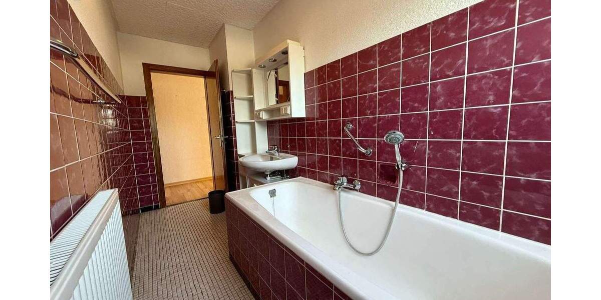 Mehrfamilienhaus, Wohnhaus Bilshausen - 6 Zimmer, 176 m&sup2;, 299.000&euro; | Angebot:25676626