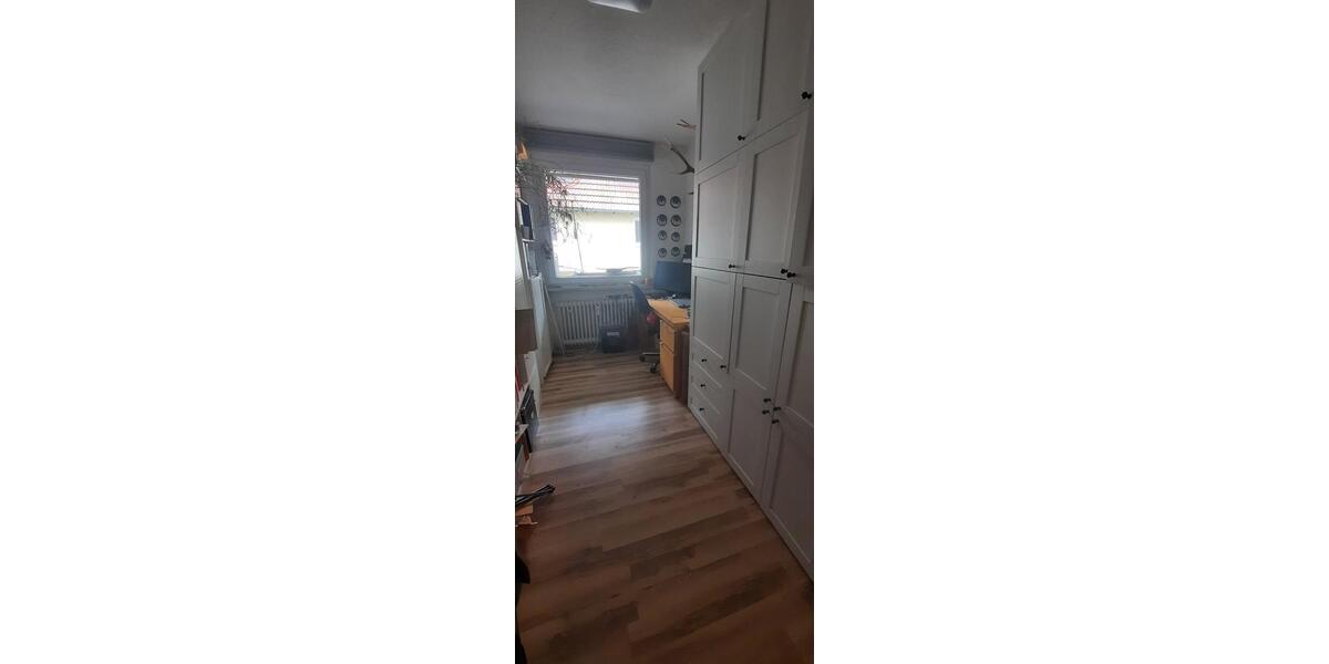 Etagenwohnung Göttingen - 4 Zimmer, 97 m&sup2;, 1.100&euro; | Angebot:26426942