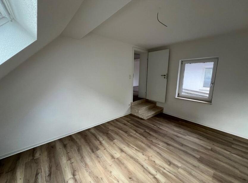 Lichtdurchflutete 4-Raum-Wohnung mit traumhaftem Ausblick