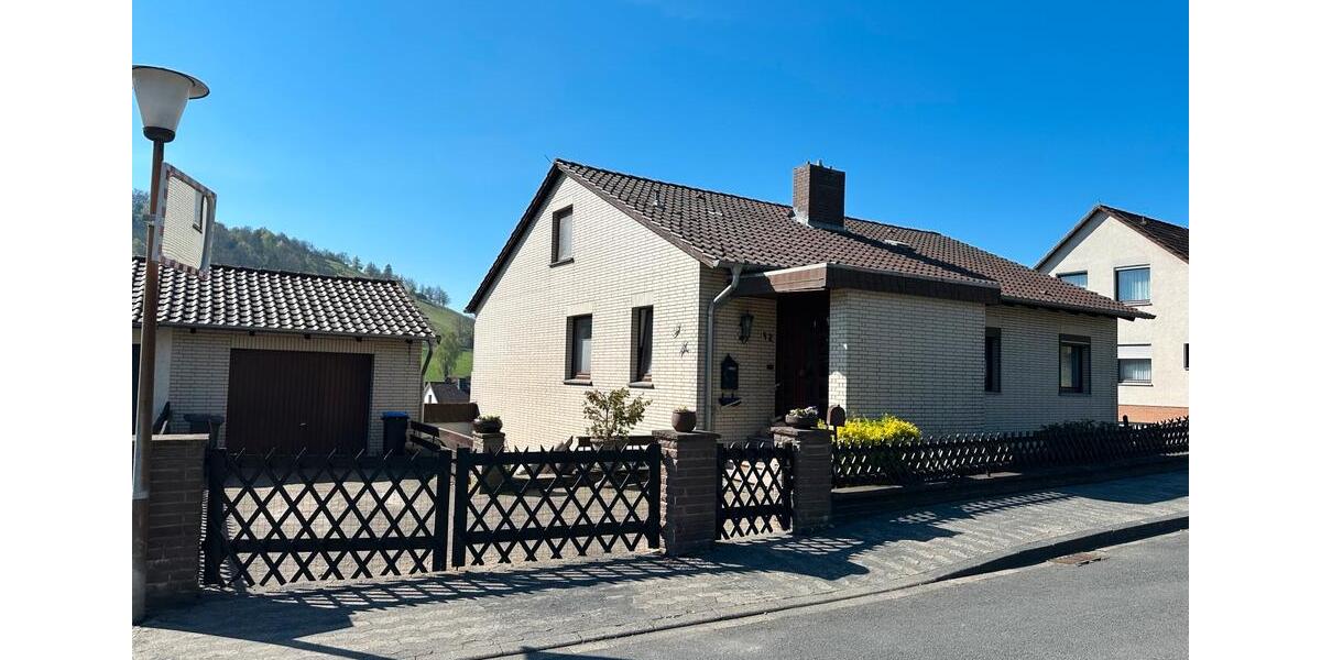 Einfamilienhaus Moringen - 7.5 Zimmer, 250 m&sup2;, 249.000&euro; | Angebot:26995778