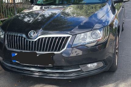 Skoda Superb 166.000 km 9.800 € Göttingen 37077