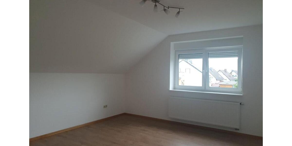 Dachgeschoßwohnung Reinhardshagen - 4 Zimmer, 111 m&sup2;, 722&euro; | Angebot:26176729