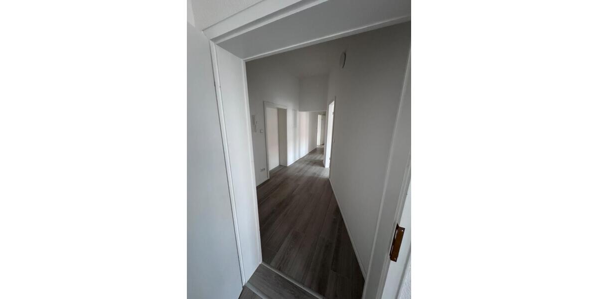 Etagenwohnung Dransfeld - 4 Zimmer, 132 m&sup2;, 1.050&euro; | Angebot:25636368