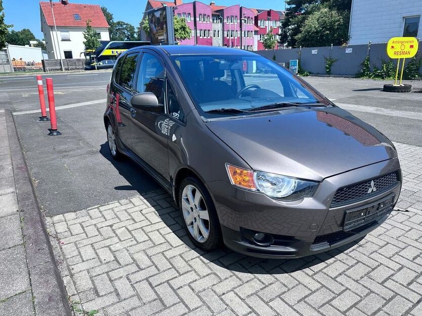 Mitsubishi Colt 149.000 km 3.500 € Göttingen 37079