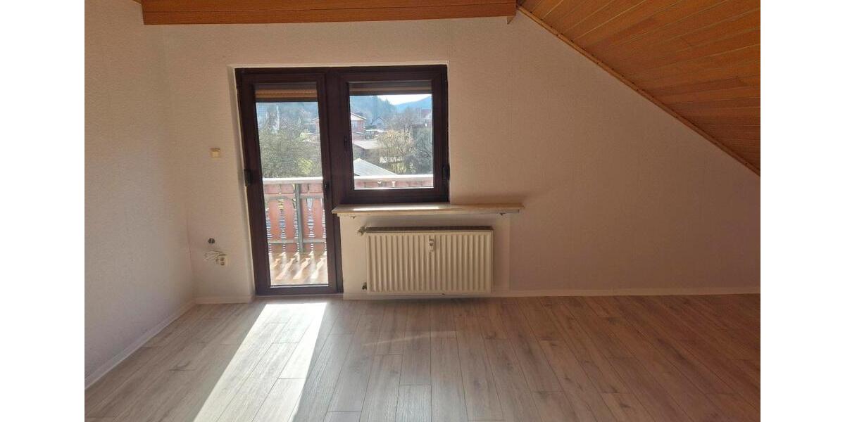 Dachgeschoßwohnung Bad Sooden-Allendorf Allendorf - 4 Zimmer, 85 m&sup2;, 710&euro; | Angebot:25656932