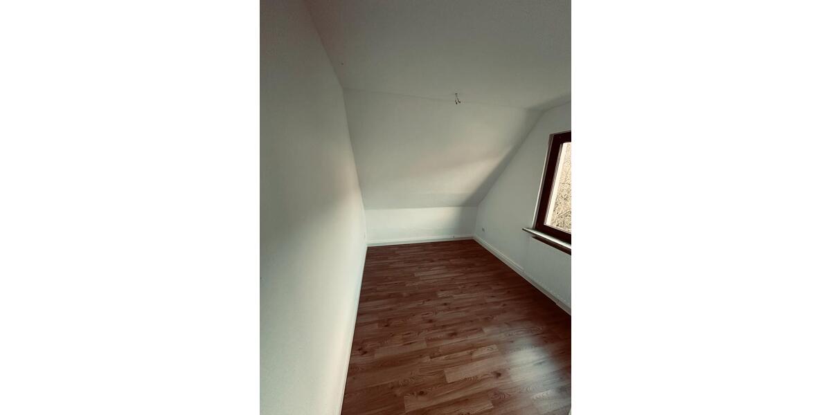 Dachgeschoßwohnung Hann. Münden - 3 Zimmer, 80 m&sup2;, 700&euro; | Angebot:26222880