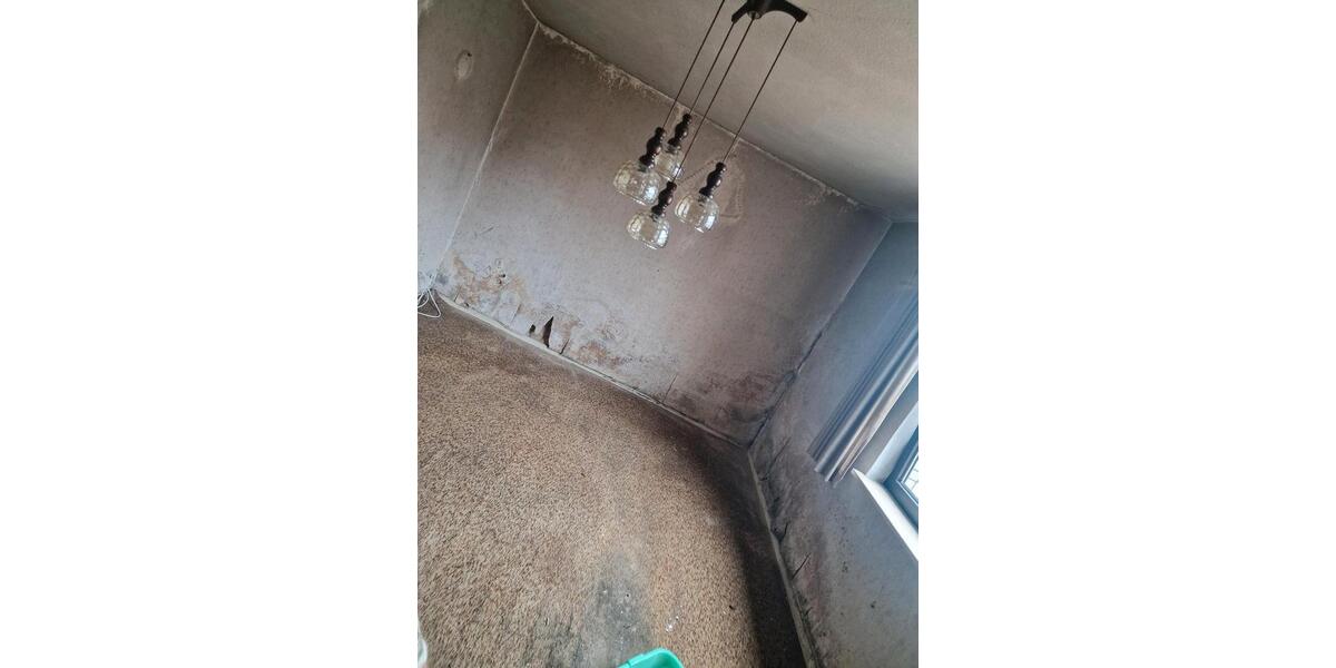 Sanierungsbedürftiges Haus mit Scheunen in Hilkerode 10 zimmer