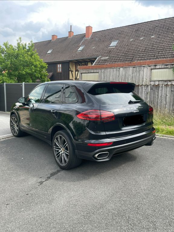 Porsche Cayenne 137.000 km 35.900 € Rosdorf 37124