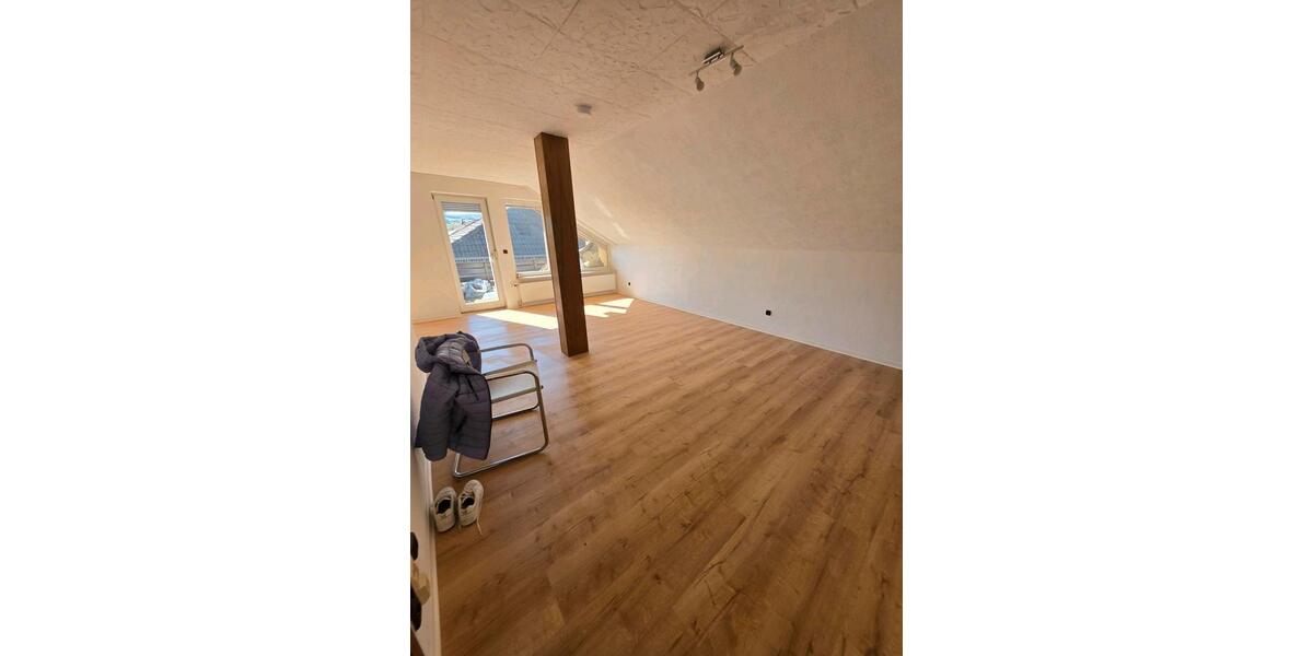 Dachgeschoßwohnung Dransfeld - 3 Zimmer, 94 m&sup2;, 800&euro; | Angebot:26272820