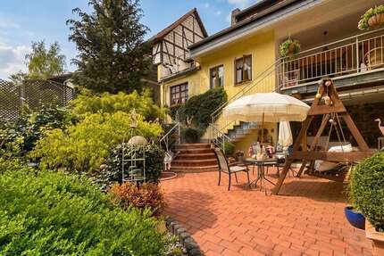 Haus Hardegsen - 11 Zimmer, 350 m&sup2;, 330.000&euro; | Angebot:26920719