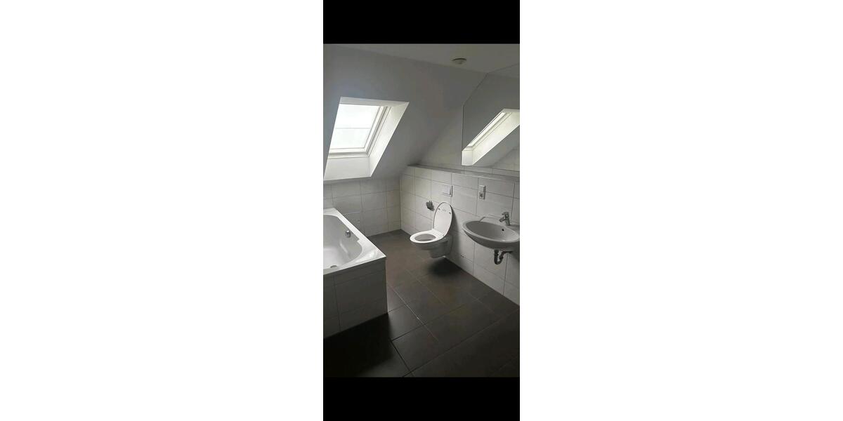 Dachgeschoßwohnung Göttingen Grone - 3 Zimmer, 90 m&sup2;, 900&euro; | Angebot:26425166