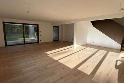 Wohnung zum Mieten in Göttingen 2.600 € 195 m² 5 zimmer