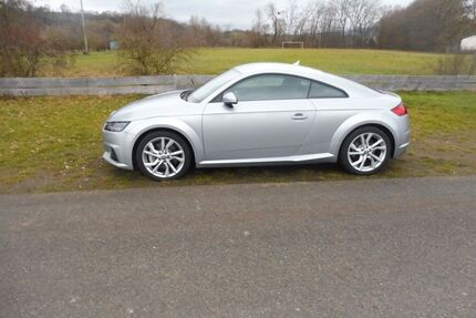 Audi TT 12.800 km 32.500 &euro; Hardegsen,nähe A7 37181